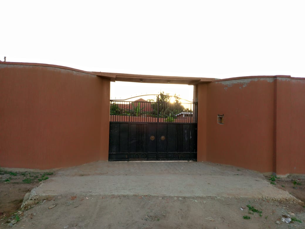 Secure entrance with 24/7 support